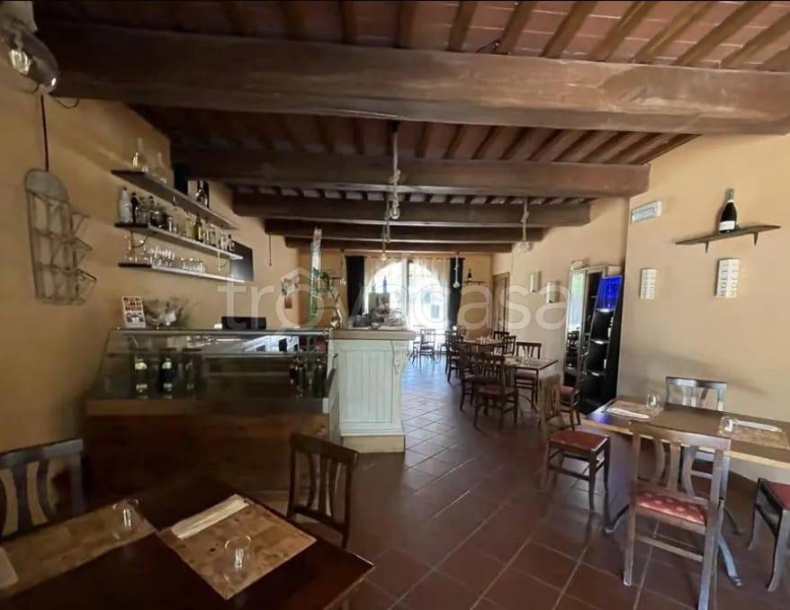 negozio in vendita a Bucine in zona Montebenichi
