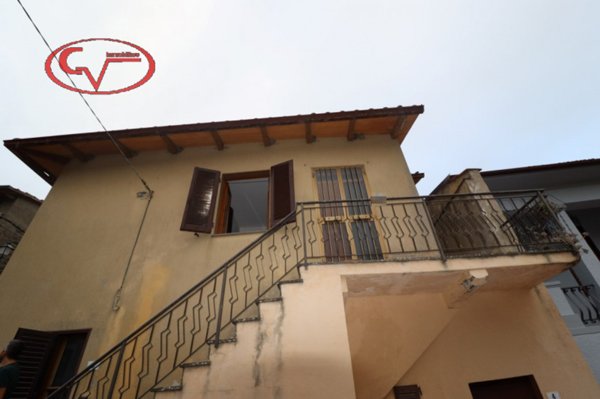 casa indipendente in vendita a Bucine in zona San Pancrazio