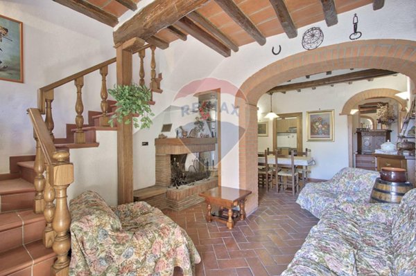 casa indipendente in vendita a Bucine in zona San Pancrazio