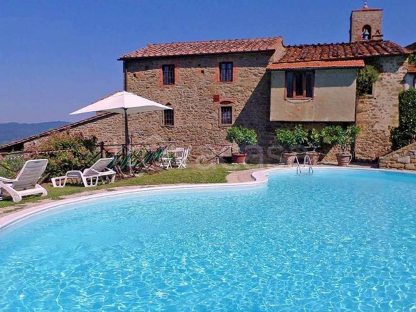 appartamento in vendita a Bucine in zona Ambra