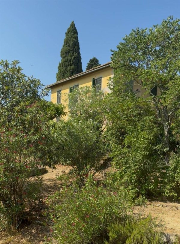 casa indipendente in vendita a Bucine in zona San Leolino