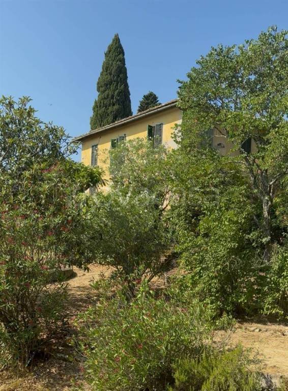 casa indipendente in vendita a Bucine in zona San Leolino