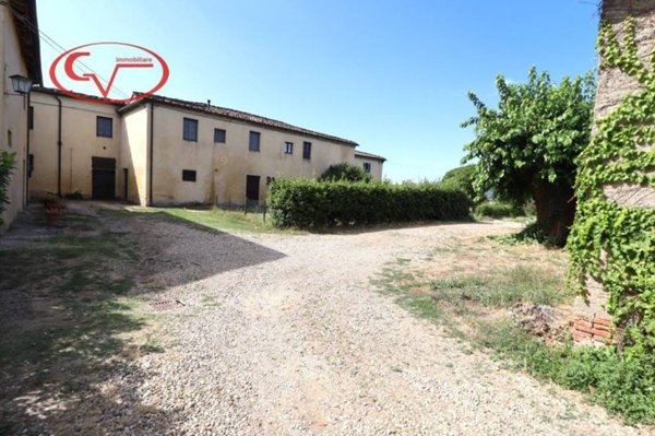 casa indipendente in vendita a Bucine