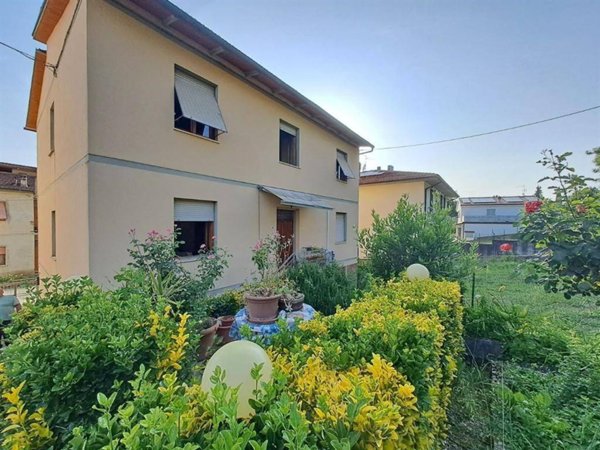 appartamento in vendita a Bucine