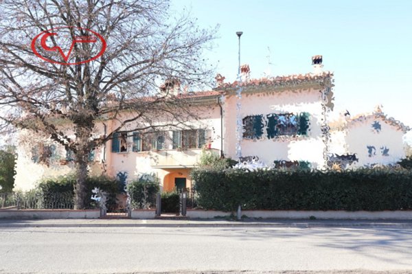 casa indipendente in vendita a Bucine