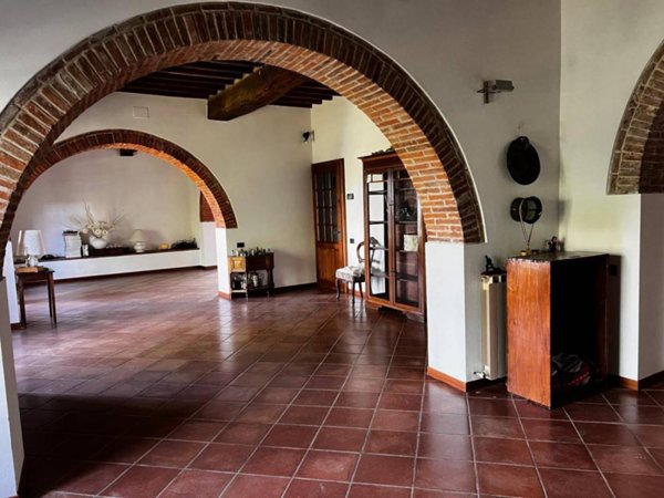 casa indipendente in vendita a Bucine in zona Duddova