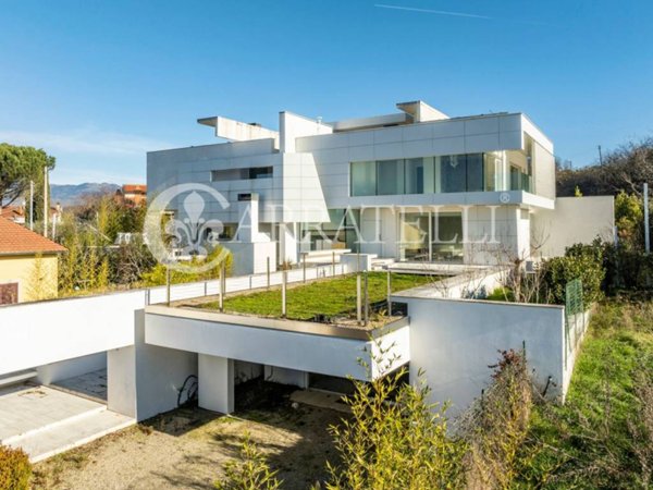 villa in vendita a Bucine