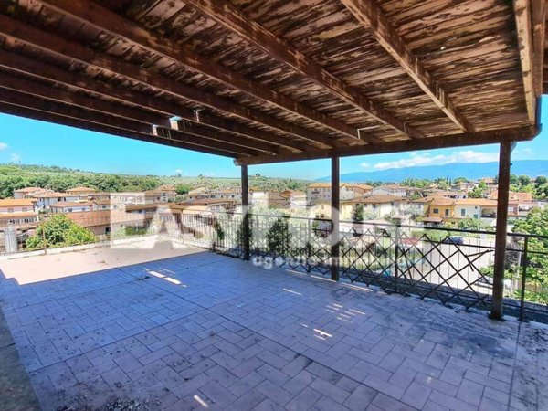 appartamento in vendita a Bucine in zona Torre