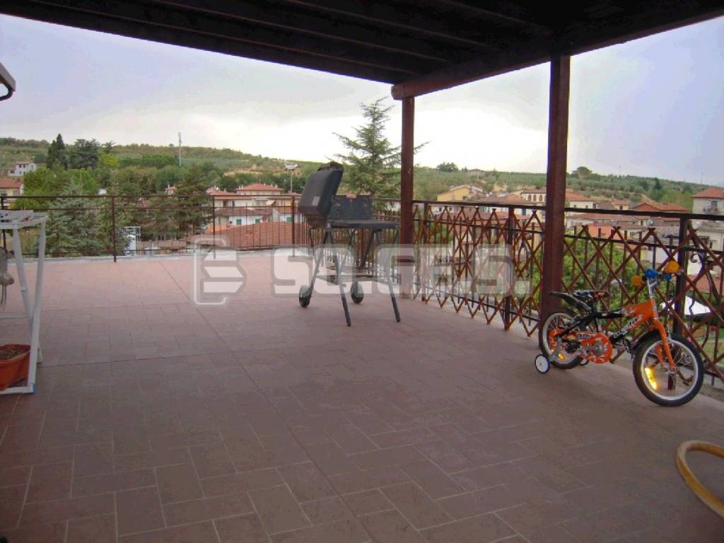 appartamento in vendita a Bucine in zona Torre