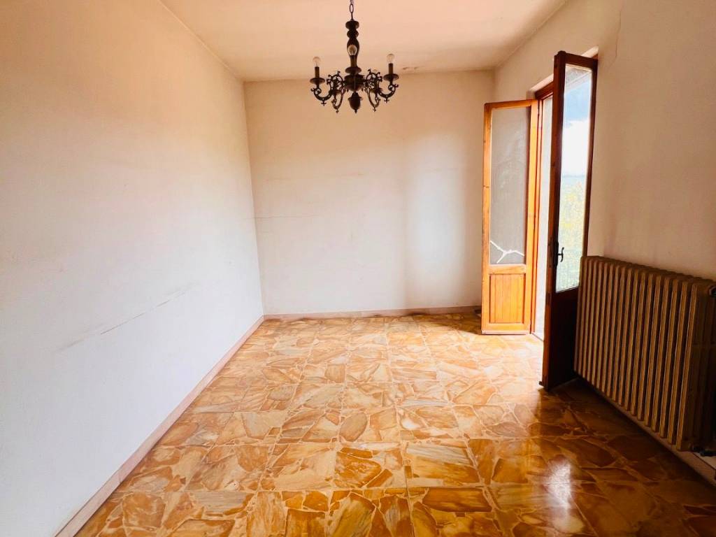 casa indipendente in vendita a Bucine in zona Pietraviva