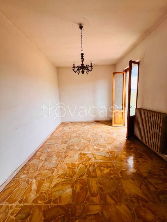 casa indipendente in vendita a Bucine in zona Pietraviva