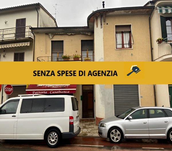 casa indipendente in vendita a Bucine