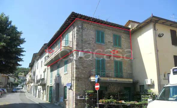 appartamento in vendita a Bucine in zona Badia Agnano