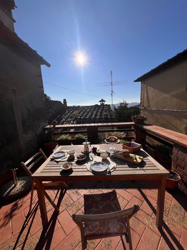 casa indipendente in vendita a Bucine in zona Duddova