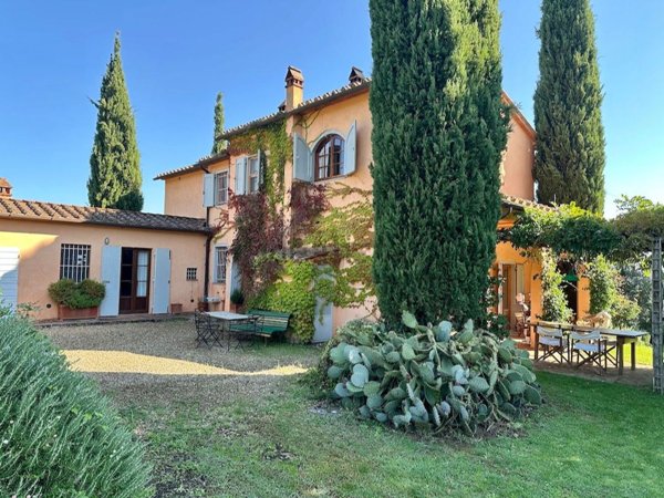 casa indipendente in vendita a Bucine