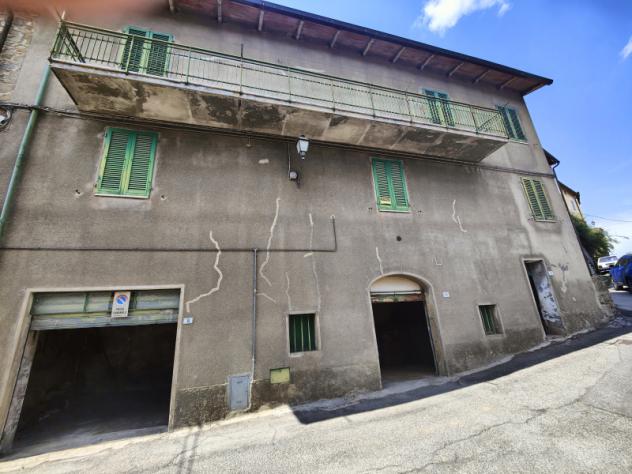 casa indipendente in vendita a Bucine