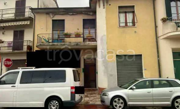 appartamento in vendita a Bucine in zona Ambra