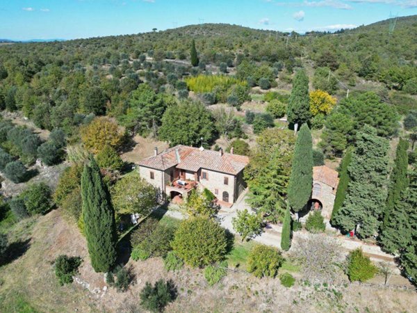 casa indipendente in vendita a Bucine