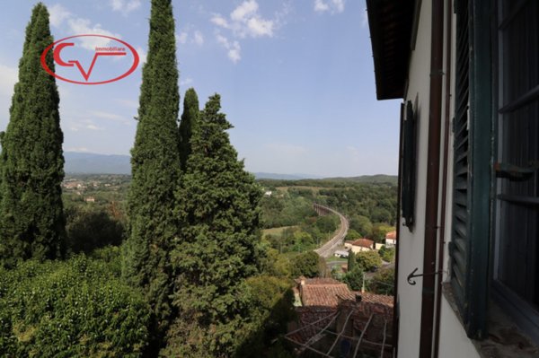 casa indipendente in vendita a Bucine