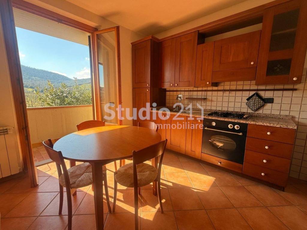 appartamento in vendita a Bucine in zona Torre