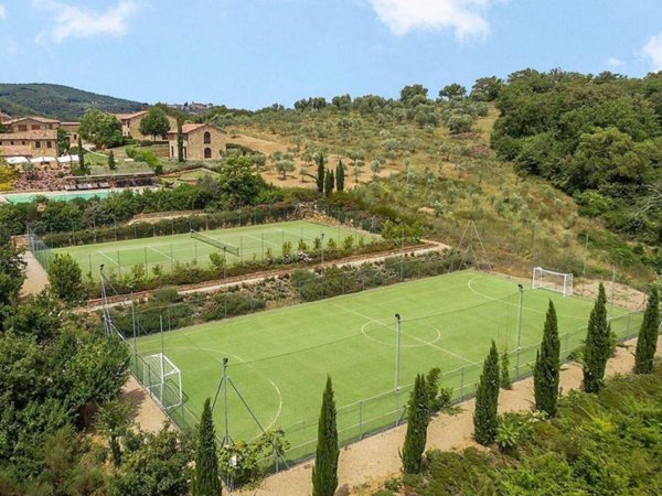 negozio in vendita a Bucine