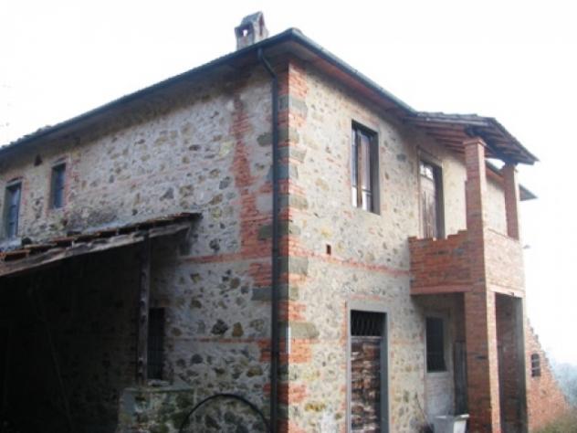 casa indipendente in vendita a Bucine in zona Ambra