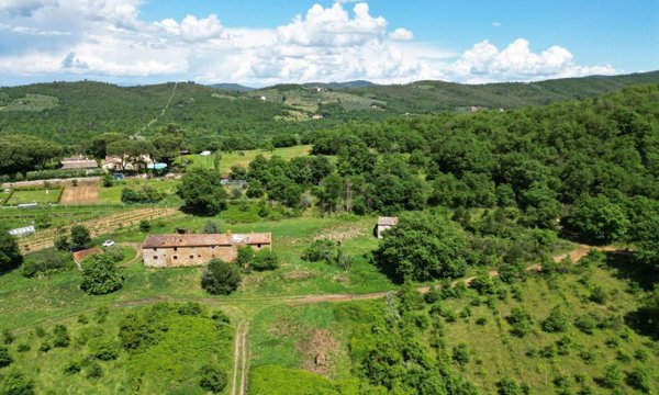 casale in vendita a Bucine