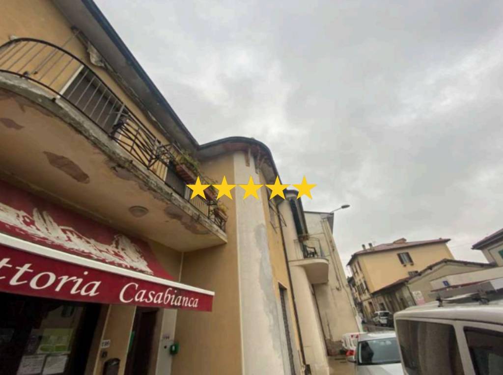 casa indipendente in vendita a Bucine in zona Ambra