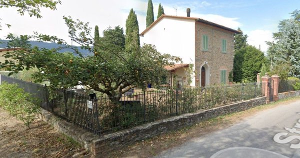 casa indipendente in vendita a Bucine