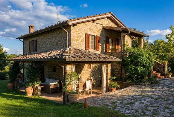 appartamento in vendita a Bucine in zona Ambra