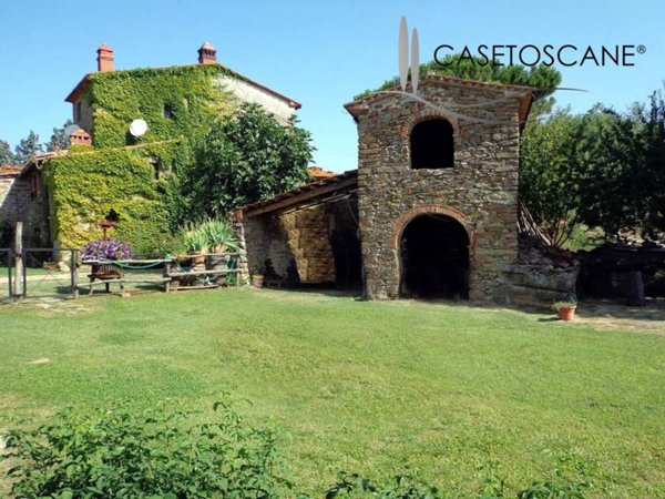 casa indipendente in vendita a Bucine