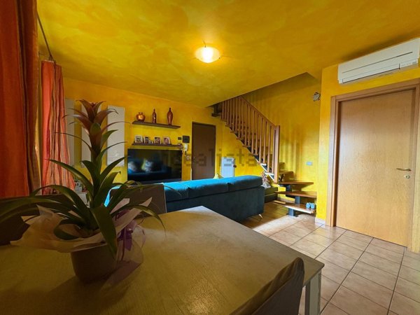 appartamento in vendita a Bucine