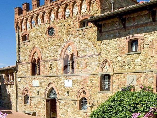 casa indipendente in vendita a Bucine