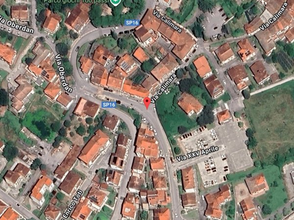 negozio in vendita a Bucine