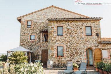 casa indipendente in vendita a Bucine