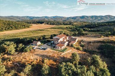 casa indipendente in vendita a Bucine