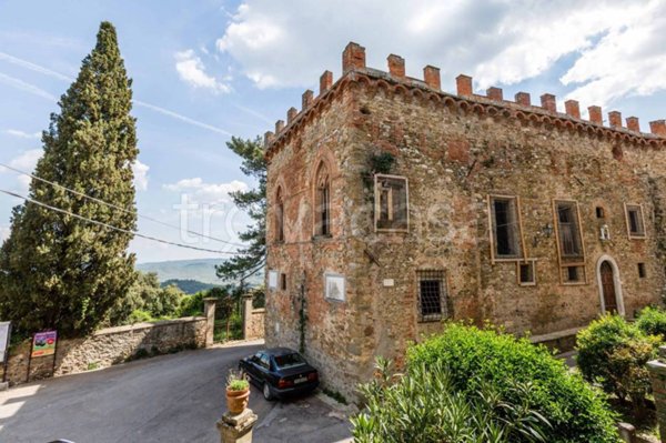 villa in vendita a Bucine in zona Montebenichi