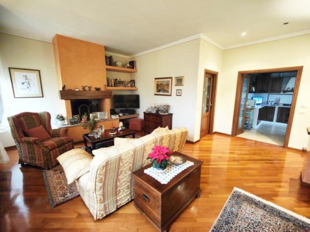 appartamento in vendita a Bucine in zona Ambra