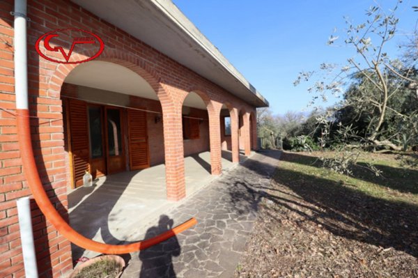 casa indipendente in vendita a Bucine