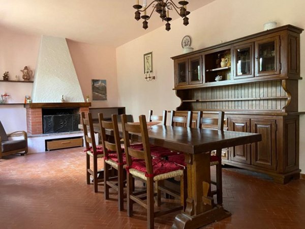 casa indipendente in vendita a Bucine in zona Badia Agnano