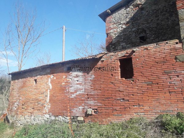 casa indipendente in vendita a Bucine