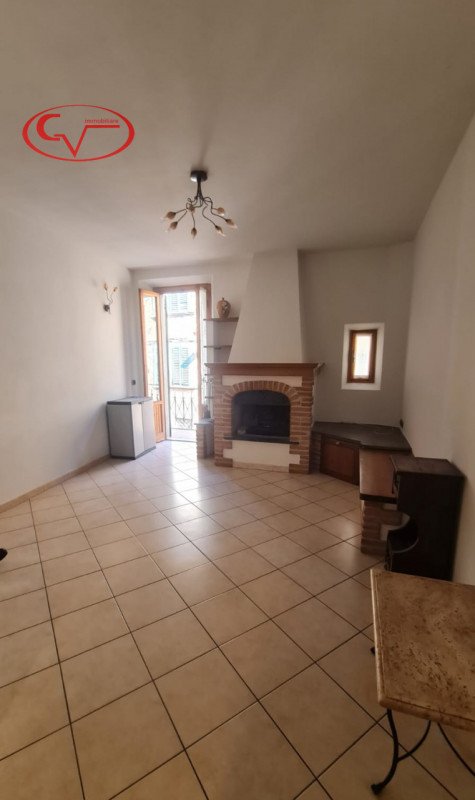 appartamento in vendita a Bucine in zona Ambra