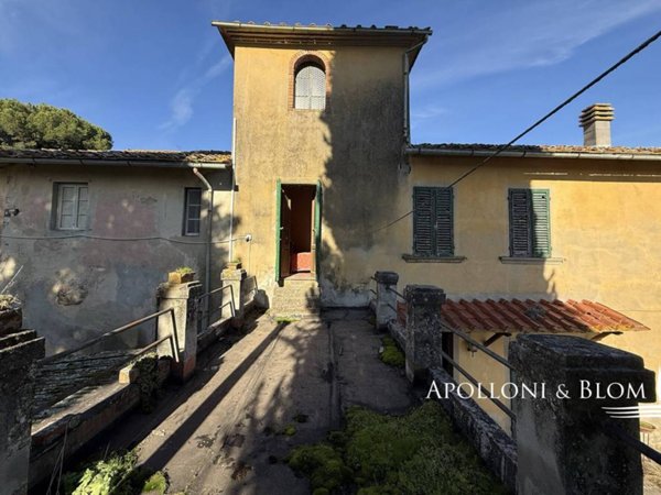 casa indipendente in vendita a Bucine