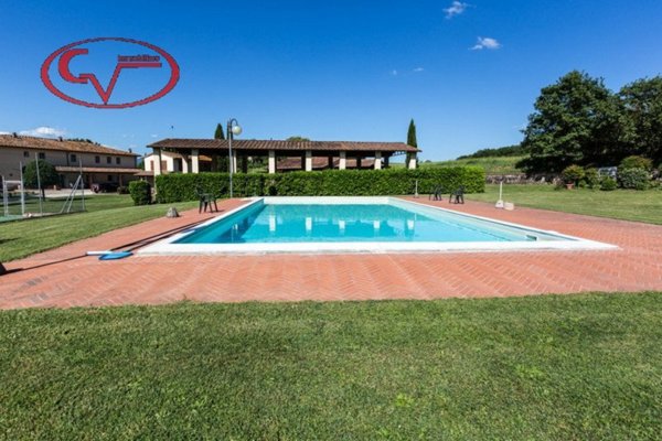 appartamento in vendita a Bucine in zona Ambra