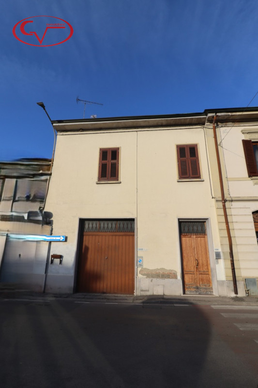 casa indipendente in vendita a Bucine in zona Ambra