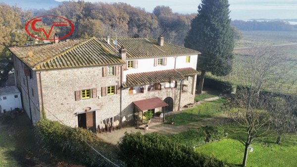 casa indipendente in vendita a Bucine