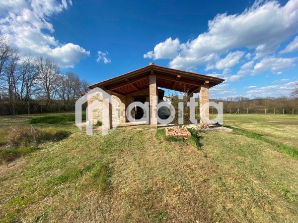 quadrivano in vendita a Bucine in zona Pietraviva