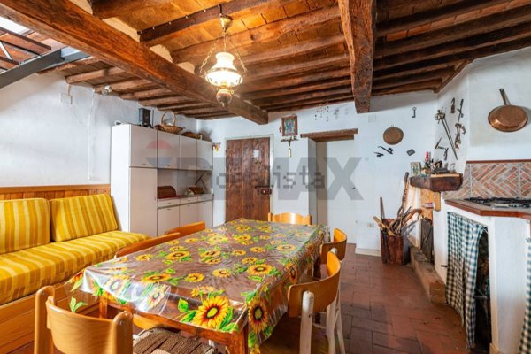 appartamento in vendita a Bucine in zona Badia Agnano