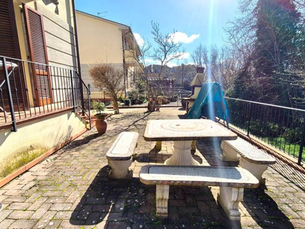 appartamento in vendita a Bucine