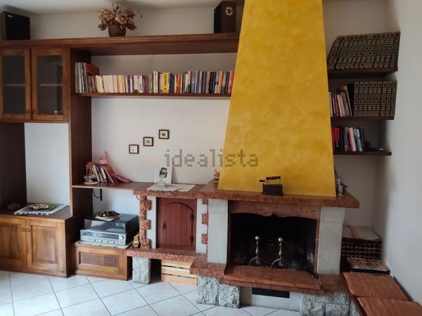 appartamento in vendita a Bucine in zona Badia Agnano